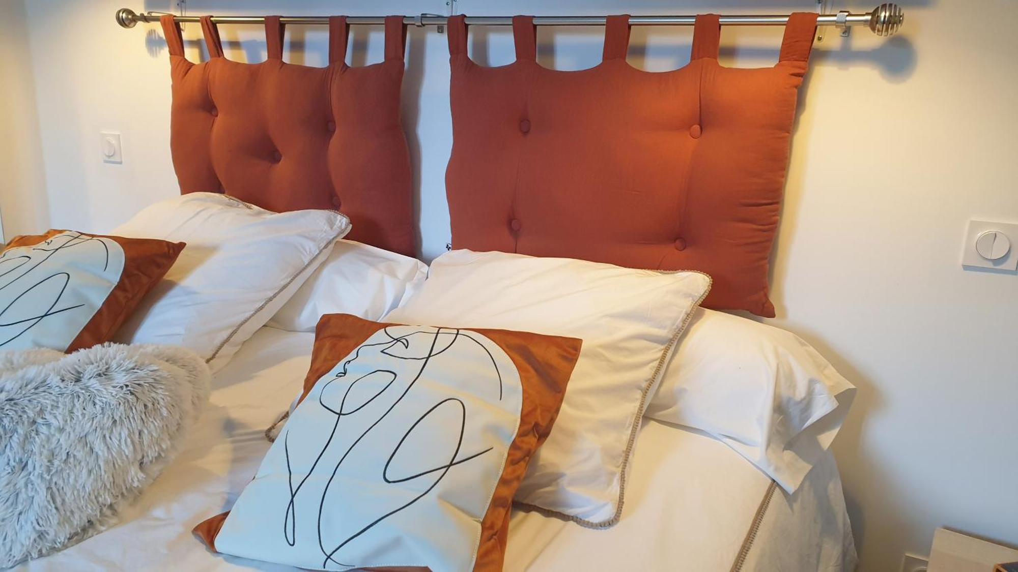 Love Room- Spa- Escale Amoureuse Puygaillard-de-Quercy ภายนอก รูปภาพ