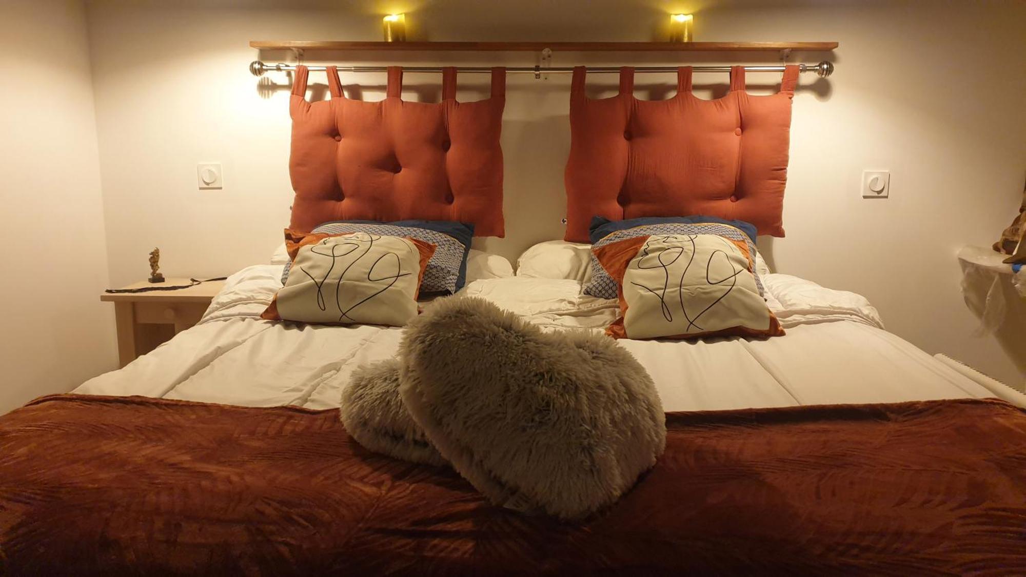 Love Room- Spa- Escale Amoureuse Puygaillard-de-Quercy ภายนอก รูปภาพ